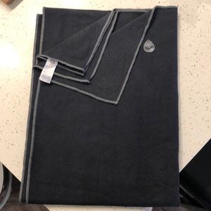 Black EQua Grip Yoga Towel